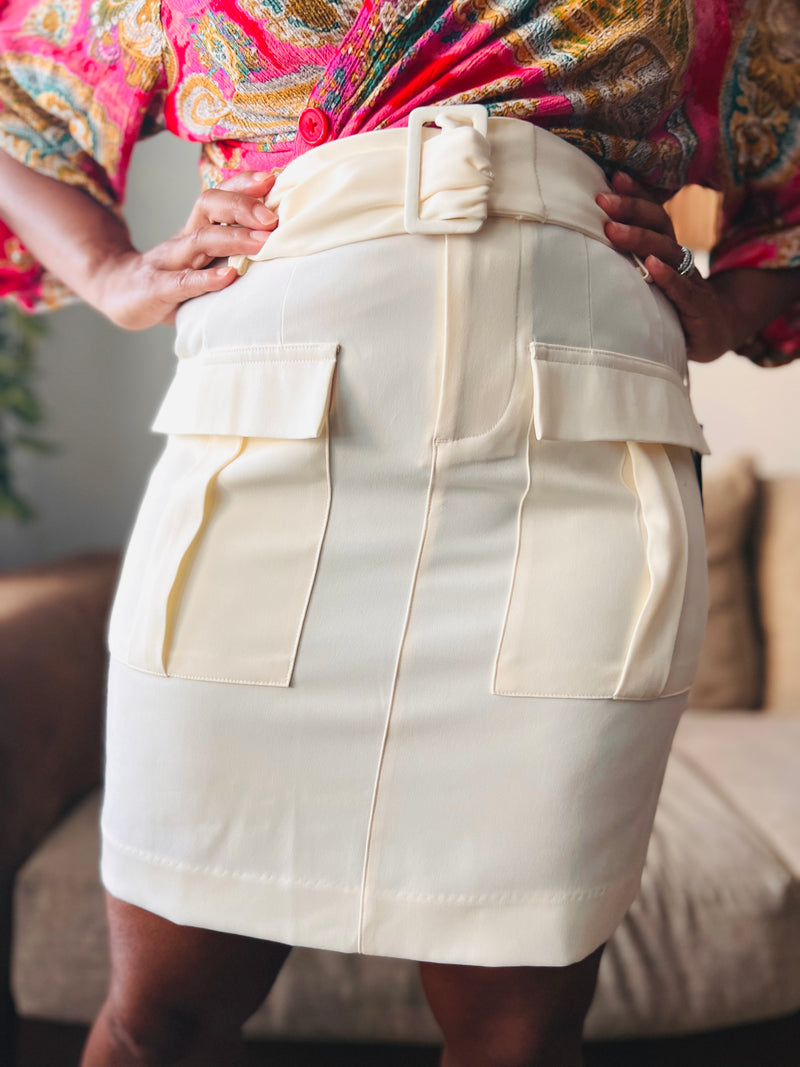 The Crème Pocket Skirt (M)