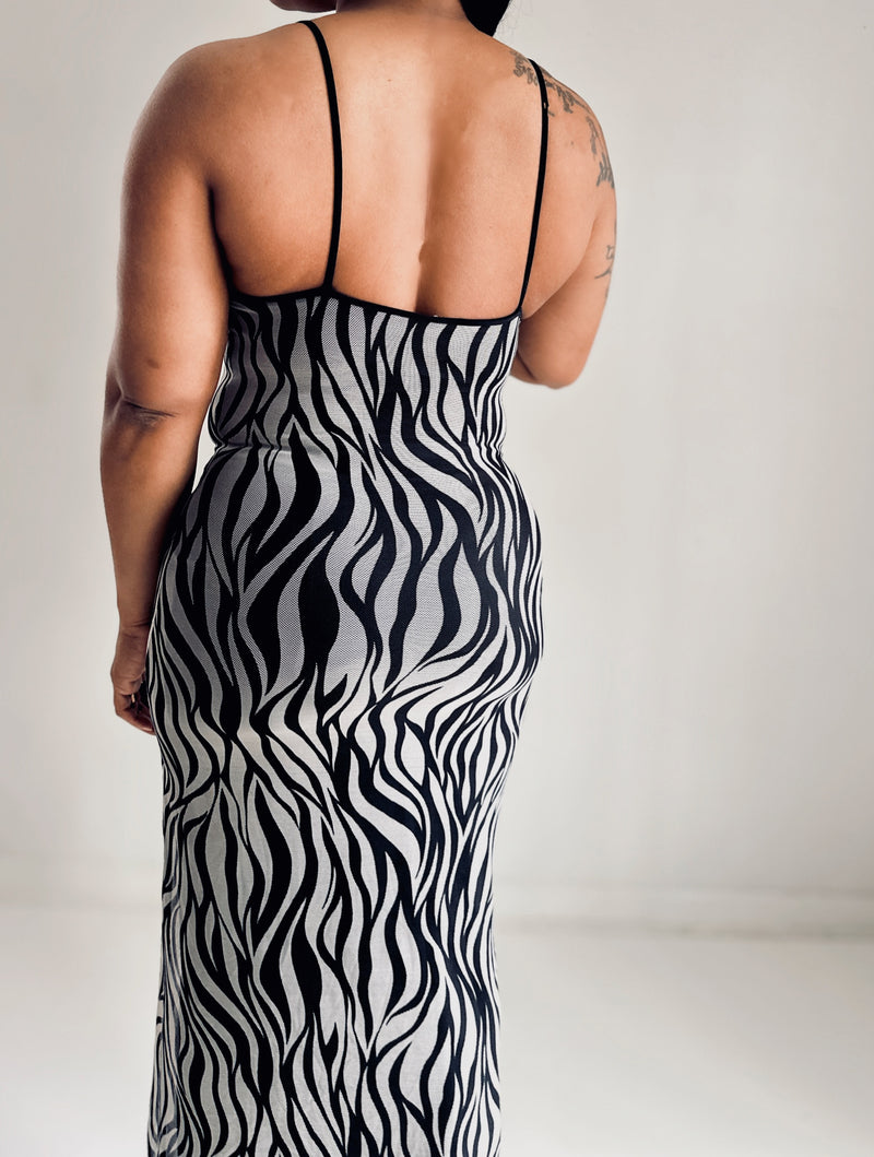 The Zebra Flex Dress (S)